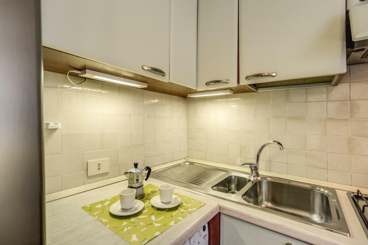 Appartamento Magenta Deluxe Fienaroli 1 Roma Esterno foto
